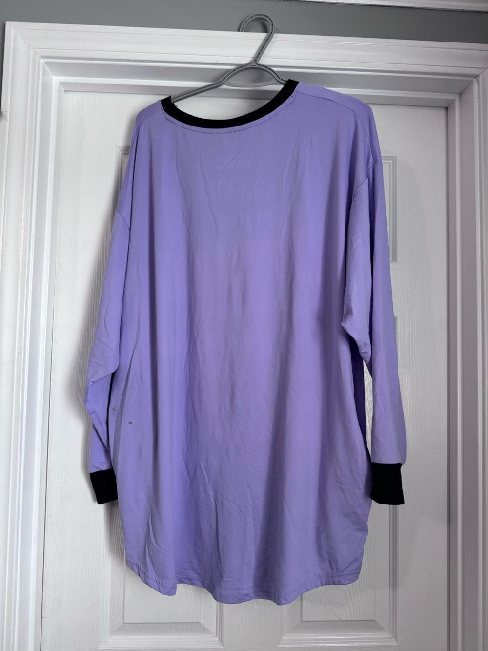 Nightmare Before Christmas sleep shirt - Picture 4 of 5